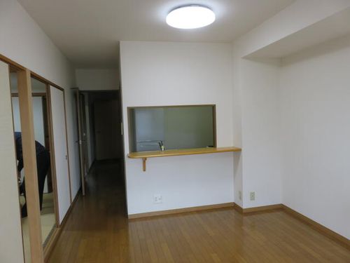 兵庫県姫路市中地南町(マンション)の賃貸物件のキッチン