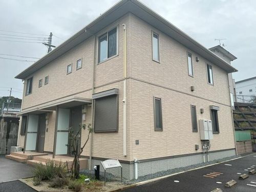 シャーメゾンCRECIAの外観