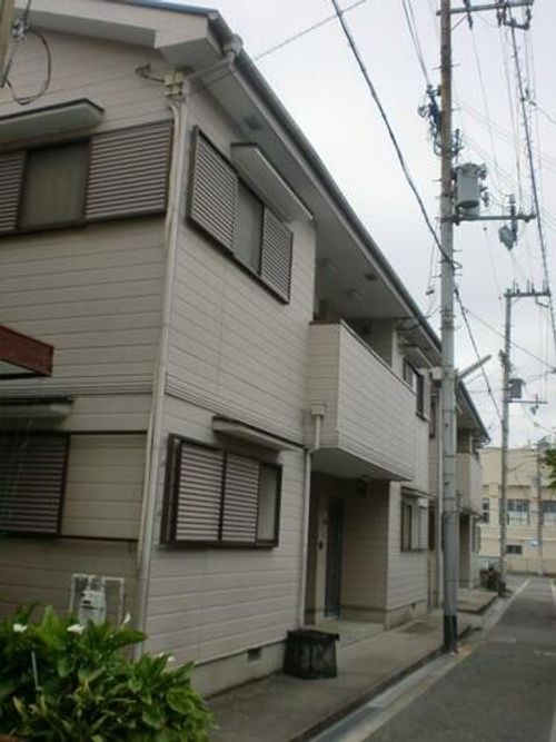 八木ハイツの外観