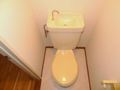 クレッシェンド枝光18102の内装