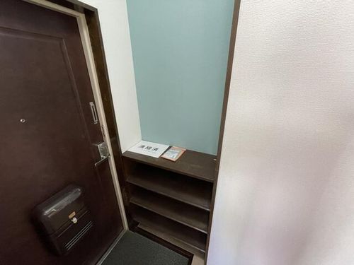 ハイツKT1の玄関