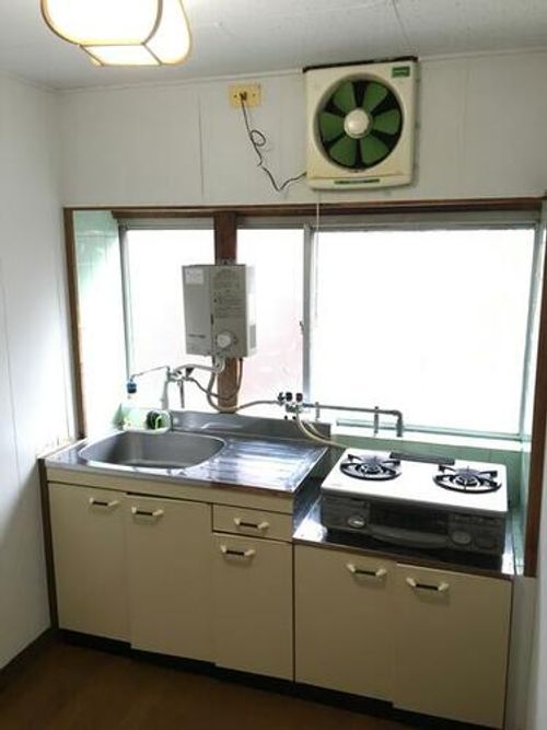 奈良県奈良市北袋町(テラスハウス)の賃貸物件のキッチン