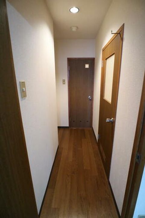 ガーデン香流ビルの内装