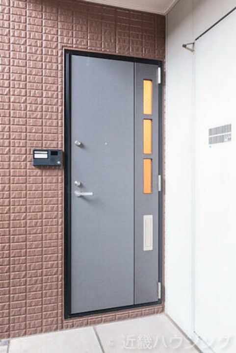 京都府木津川市梅美台7丁目(アパート)の賃貸物件301の玄関