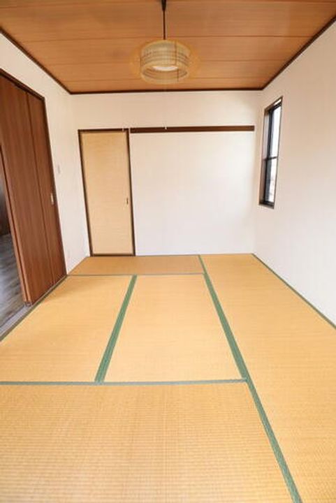 グランリーフ幸神Bの内装