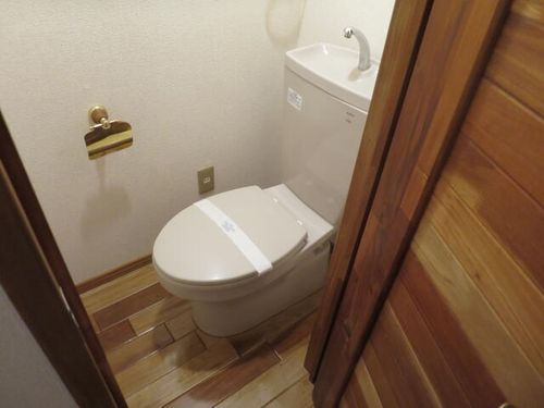 ユトリロ東幸307の内装