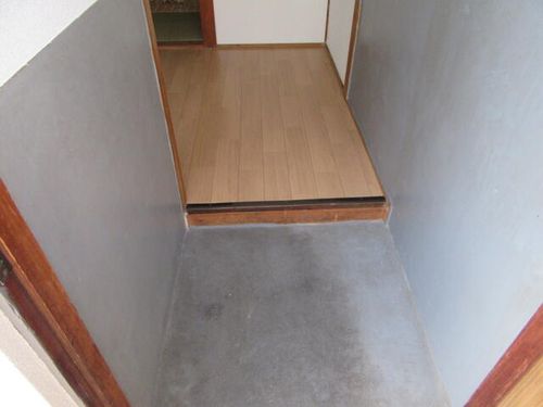 兵庫県加古川市加古川町溝之口(アパート)の賃貸物件の玄関