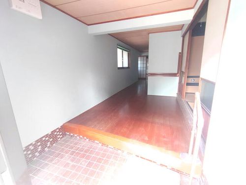 福岡県北九州市八幡西区香月西1丁目(一戸建)の賃貸物件の玄関