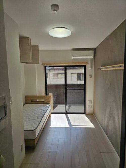 ロイヤルタワー大川中央703の居間