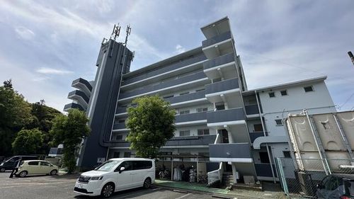 ルミエール雁峰205の外観