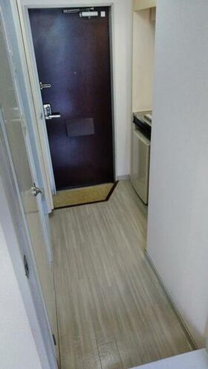 シティーパレス松尾町103の玄関