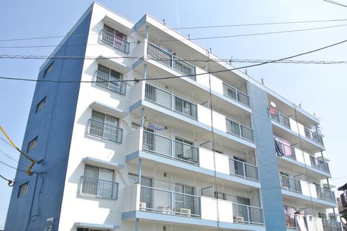 赤坂ハイツ103の外観