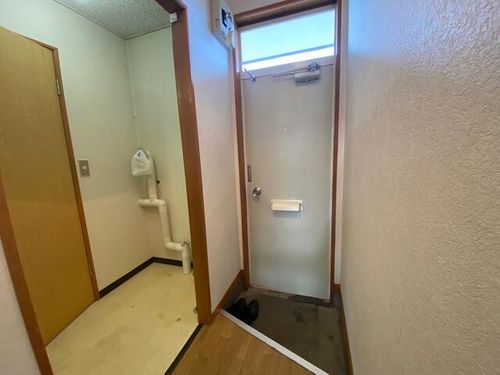 アルファハイツ A棟Dの玄関