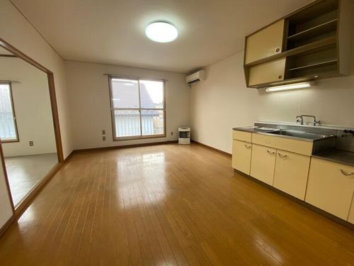 アルファハイツ A棟Dの居間