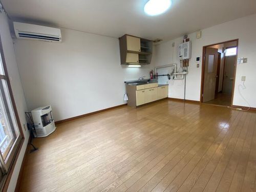 アルファハイツ A棟Dの居間