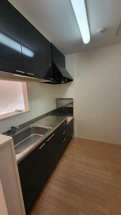 コンフォール八剣102の居間