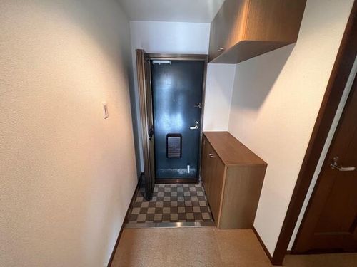 兵庫県姫路市広畑区北野町2丁目(マンション)の賃貸物件の玄関