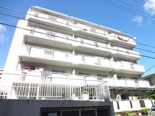 大阪府吹田市五月が丘南(マンション)の賃貸物件の外観