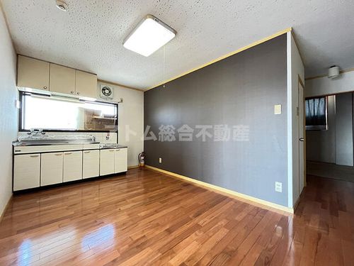 コーポ荒巻402の居間
