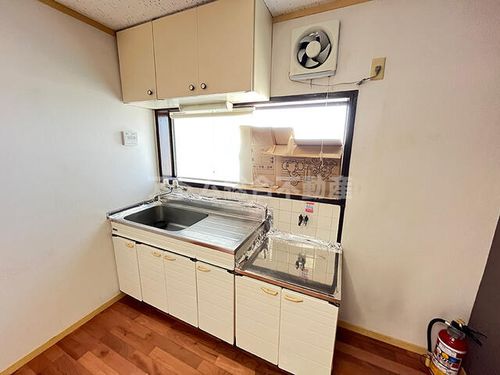コーポ荒巻402のキッチン