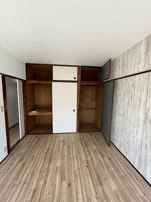 大里東マンションの内装