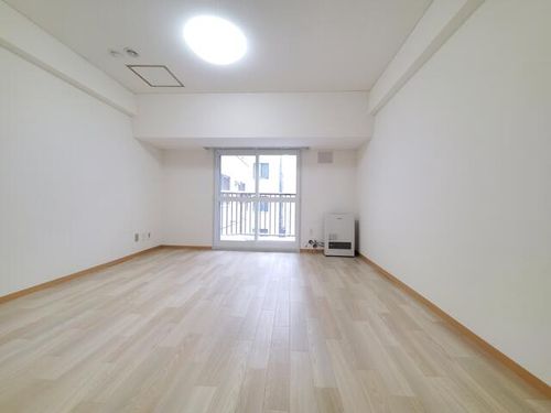 札幌グランドハイツ306の居間