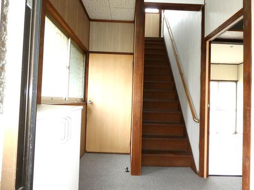 福岡県北九州市小倉北区南丘1丁目(一戸建)の賃貸物件の玄関