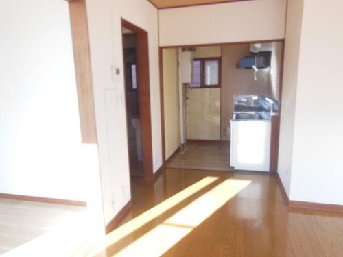 北海道室蘭市日の出町1丁目(アパート)の賃貸物件の居間