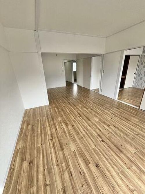 大里東マンションの居間