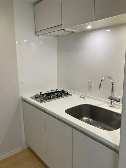 モモビル702のキッチン