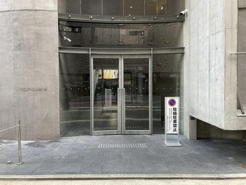 モモビル702の玄関