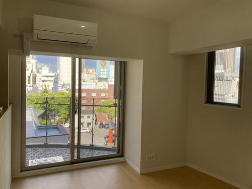 モモビル702の内装