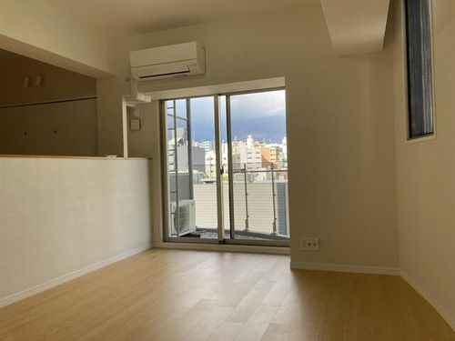 モモビル702の内装