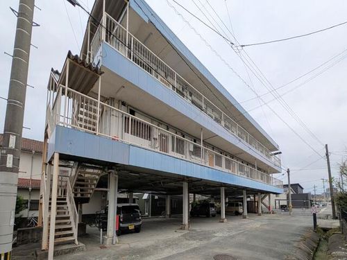 鶴丸ハイツ津福6の外観