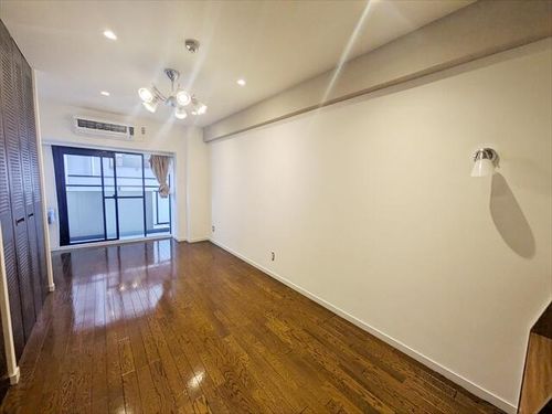 フレックス芦屋の居間