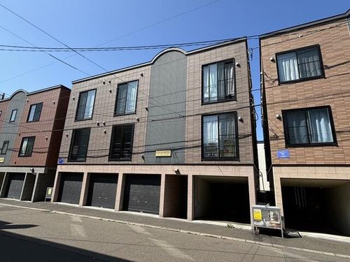 ハイアットプラザ元町の外観