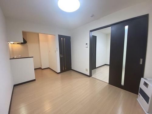 ハイアットプラザ元町の居間