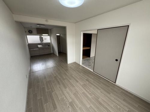 兵庫県芦屋市呉川町(アパート)の賃貸物件の居間