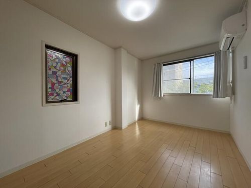 パールメゾン灘402の内装