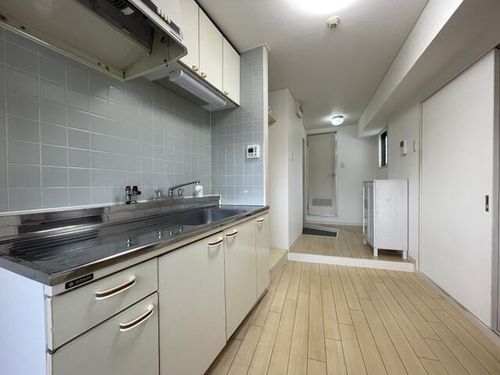 パールメゾン灘402のキッチン