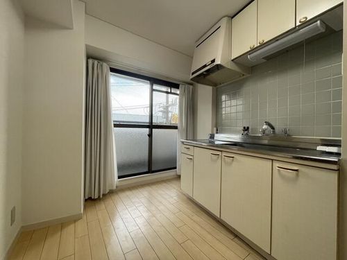 パールメゾン灘402のキッチン