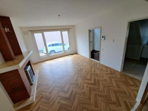 北海道滝川市黄金町東4丁目(一戸建)の賃貸物件の居間