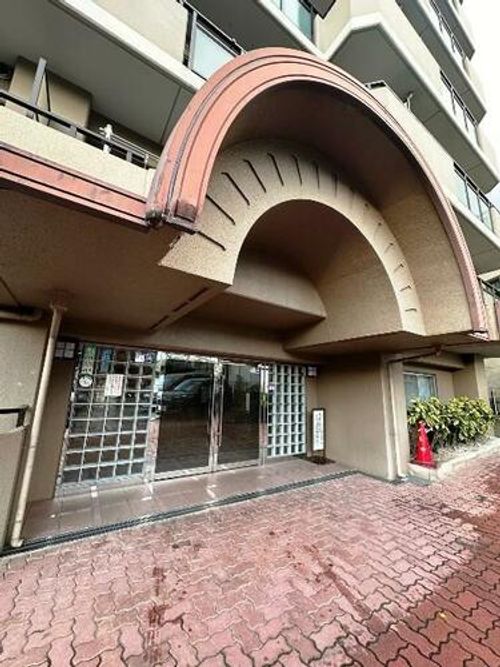 ユニライフ宇治琵琶203の玄関