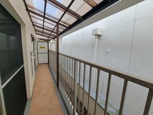 丸新ビルの内装