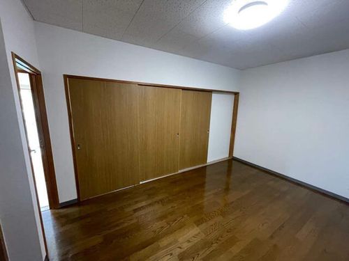 福岡県直方市大字感田(マンション)の賃貸物件の居間