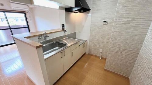 兵庫県丹波篠山市吹上(マンション)の賃貸物件のキッチン