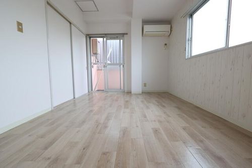 京阪本線牧野駅11分 京阪バス1分 端部屋 日あたり良好の内装