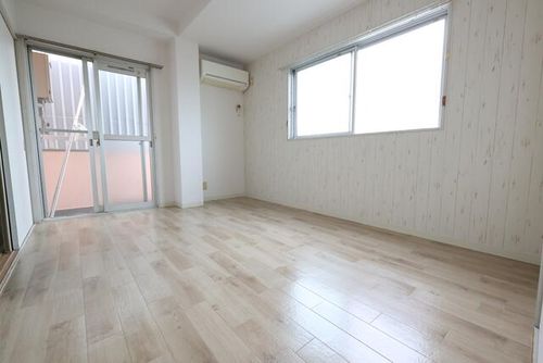 京阪本線牧野駅11分 京阪バス1分 端部屋 日あたり良好の内装