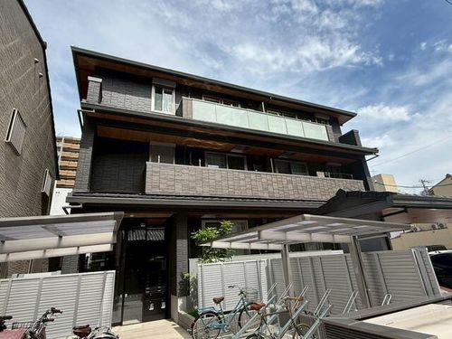 シャーメゾン烏丸五条の外観