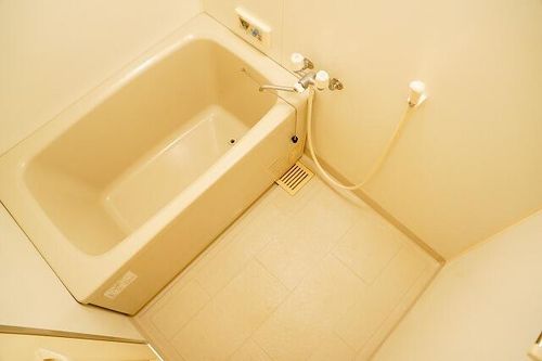 SRコート六甲102の風呂